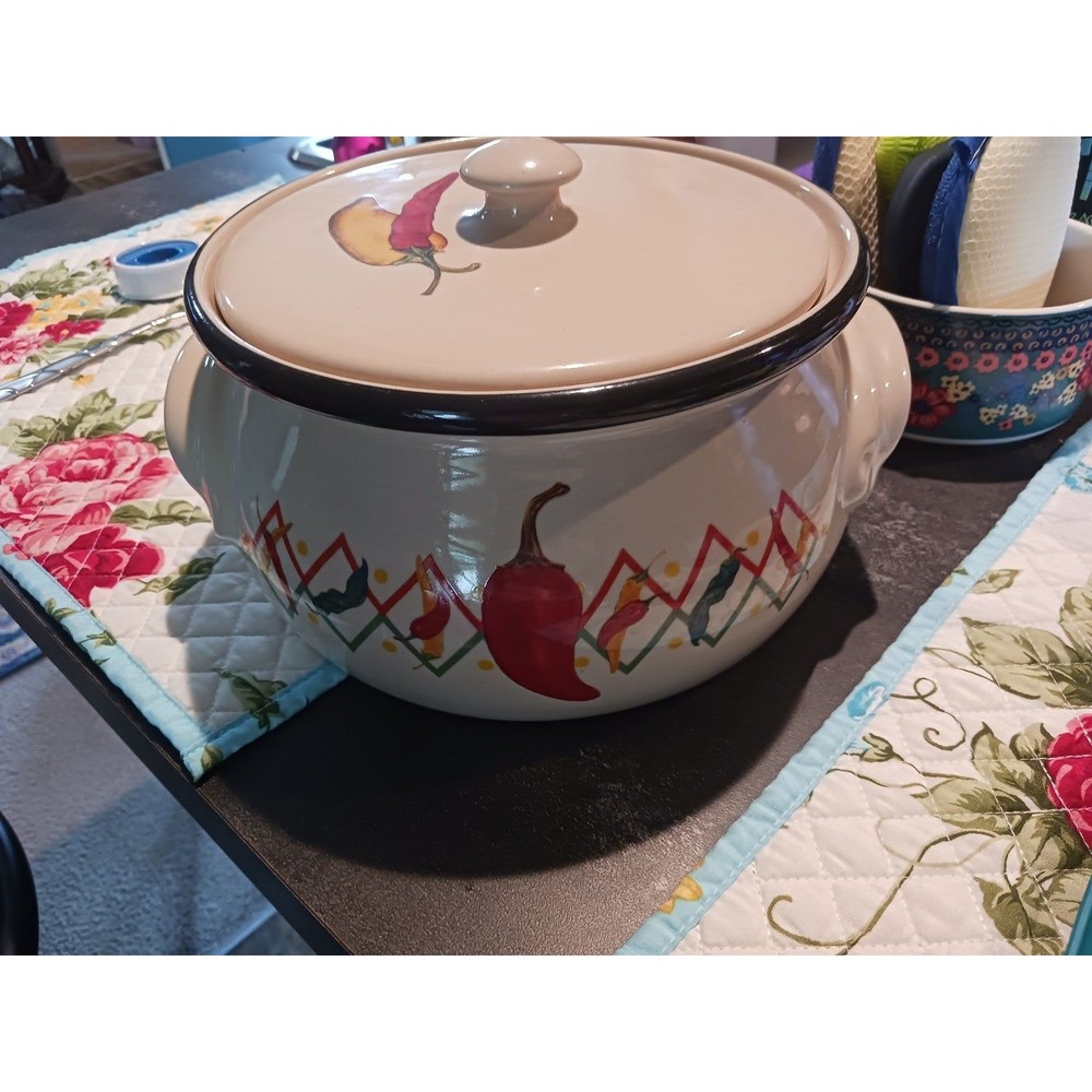 Vintage Fiestaware bean pot